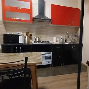 Full House Тбилиси